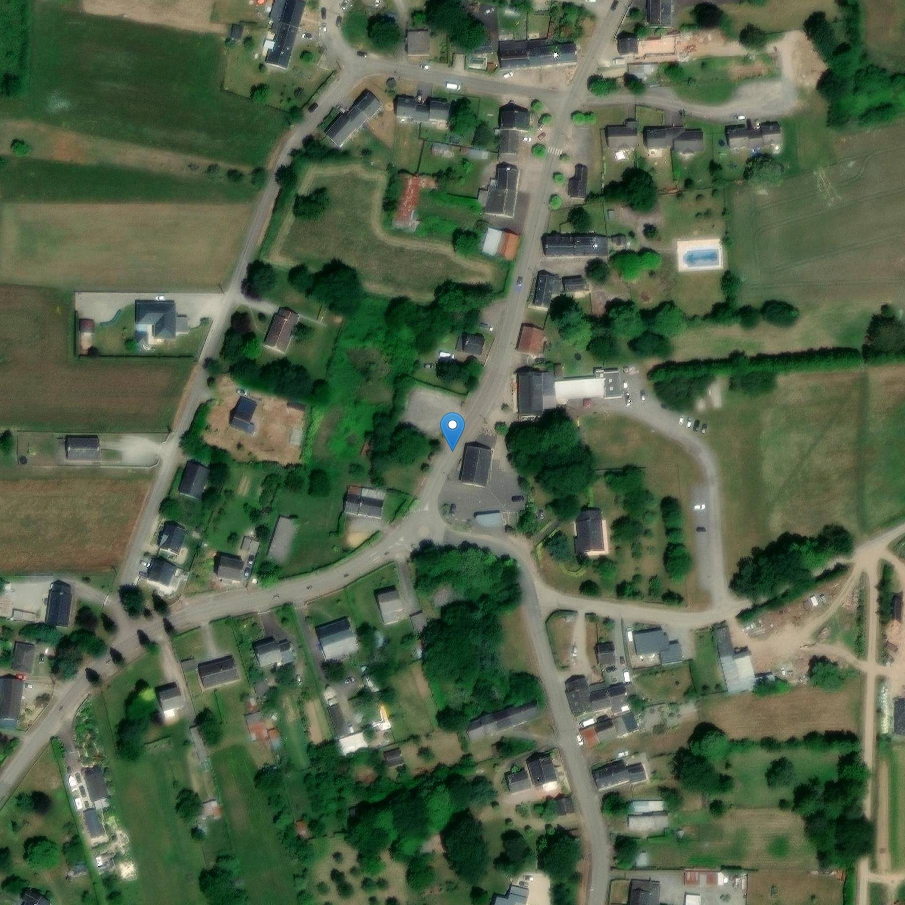 Photo de Thehillac Cemetery クロス