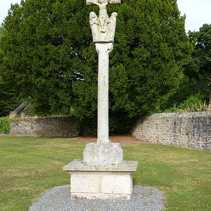 Photo de Croix du cimetière de Treffrin
