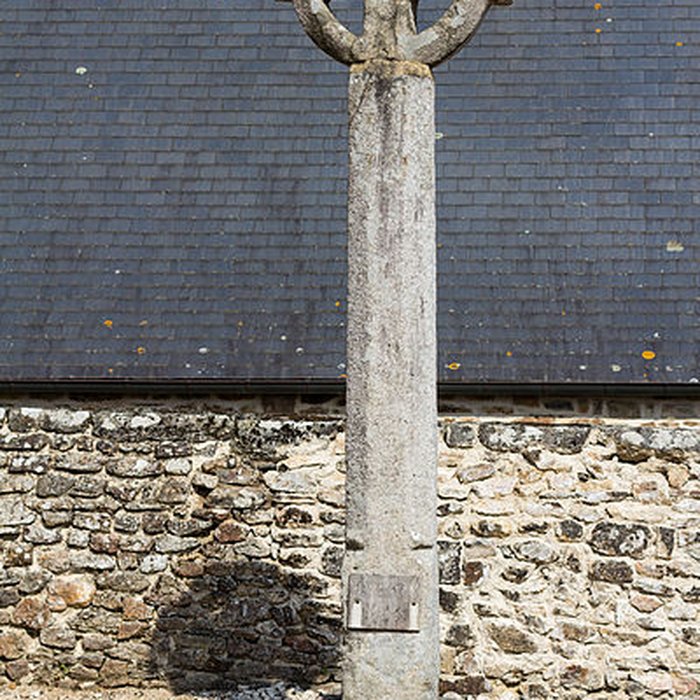 Photo de Croix du cimetière de Tressaint