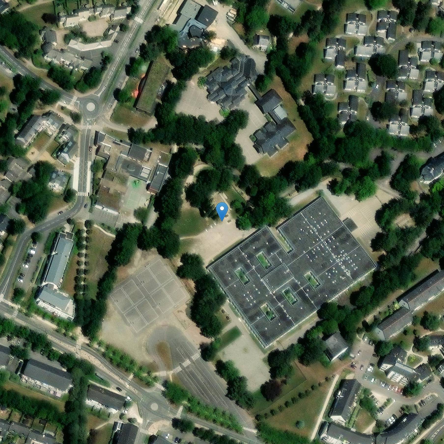 Photo de Rheu Cemetery Cross