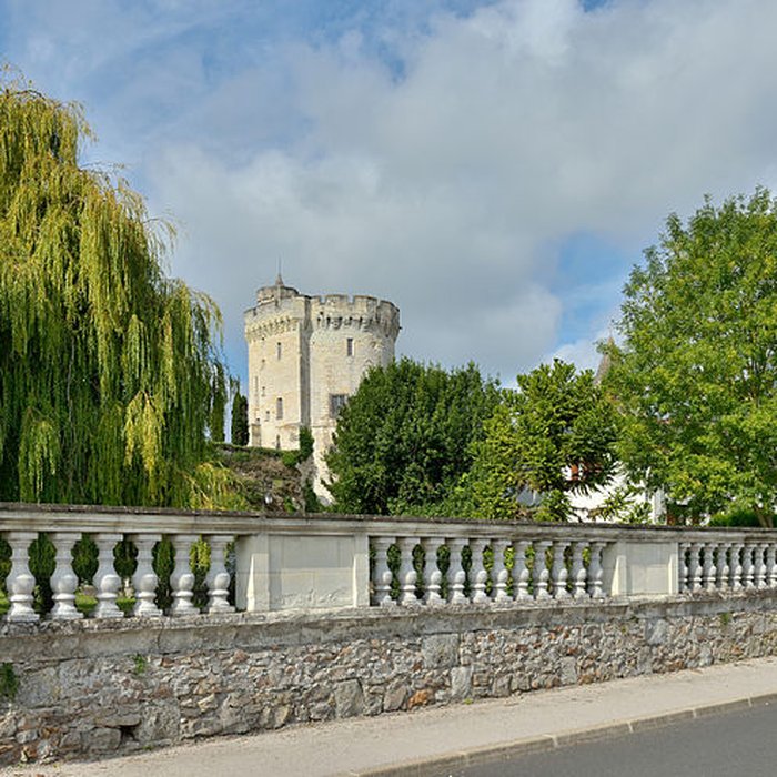 Photo de Tour de Trèves de Chênehutte-Trèves-Cunault
