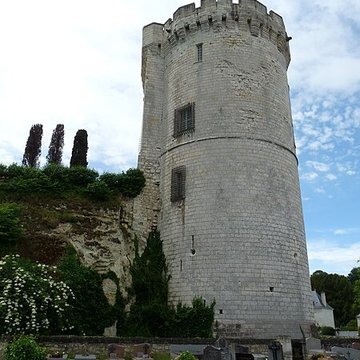 Tour de Trèves de Chênehutte-Trèves-Cunault