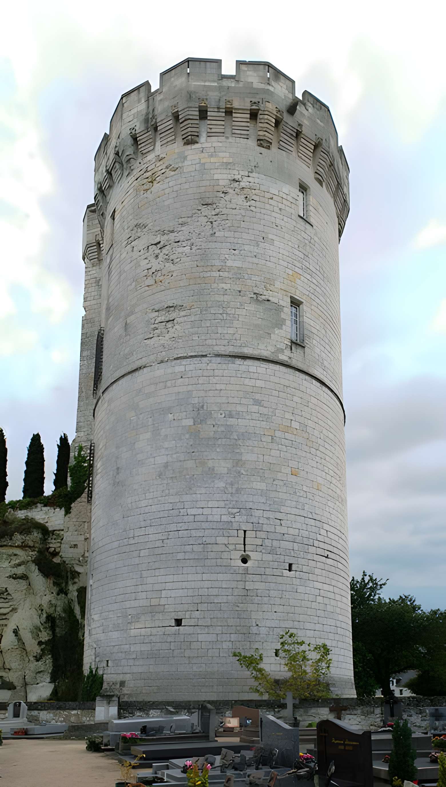 Tour de Trèves de Chênehutte-Trèves-Cunault 