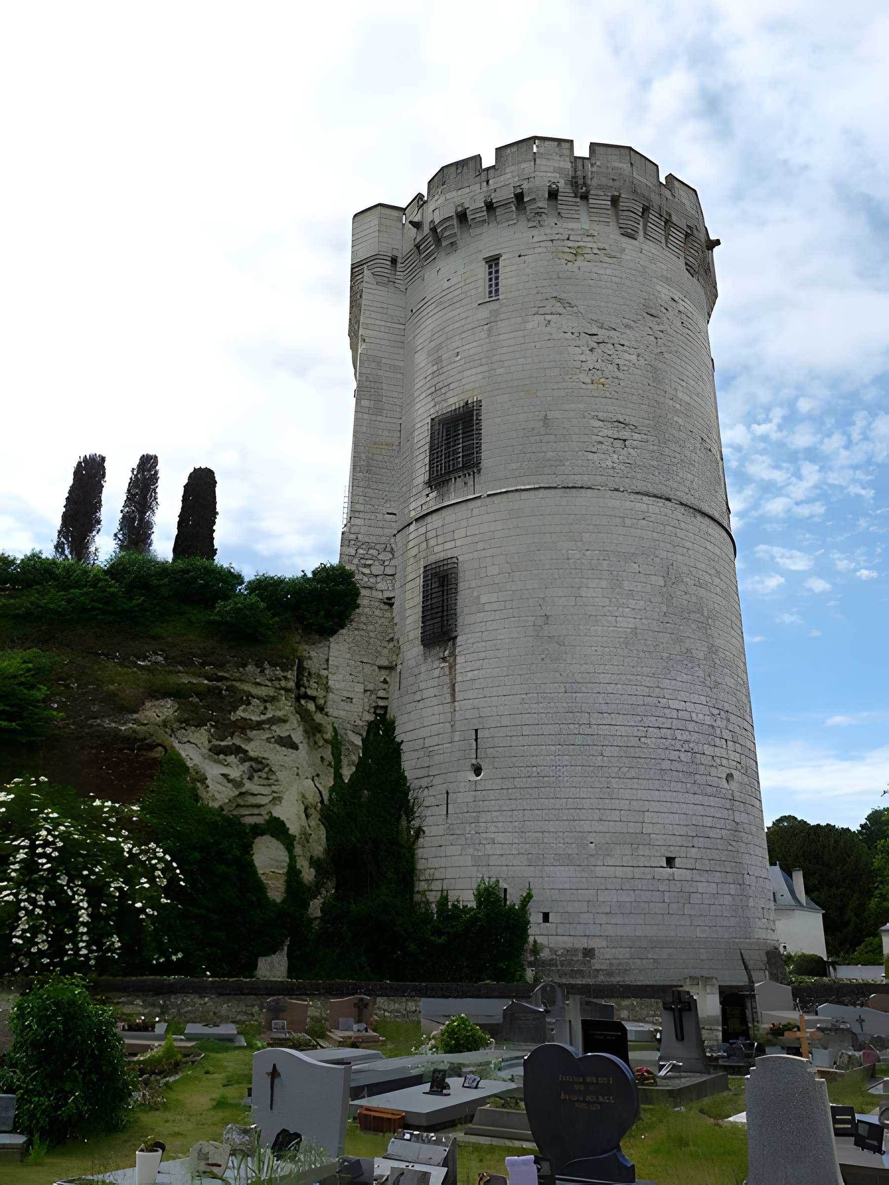 Tour de Trèves de Chênehutte-Trèves-Cunault