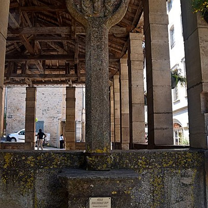 Photo de Croix du Marché de Saint-Antonin-Noble-Val