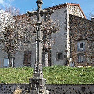 Croix du Marchidial de Saint-Nectaire
