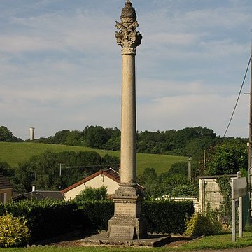 Croix du Pape de Tronsanges
