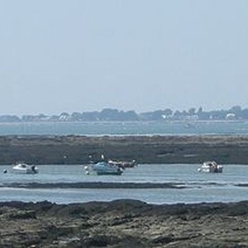 Tour des Anglais anciennement tour de Penerf