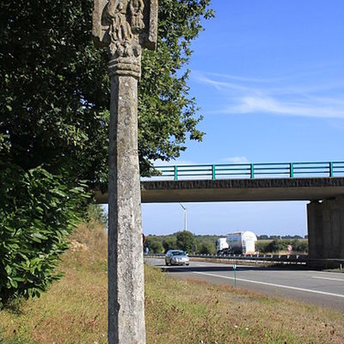 Photo de Croix du Point du Jour de Saint-Allouestre
