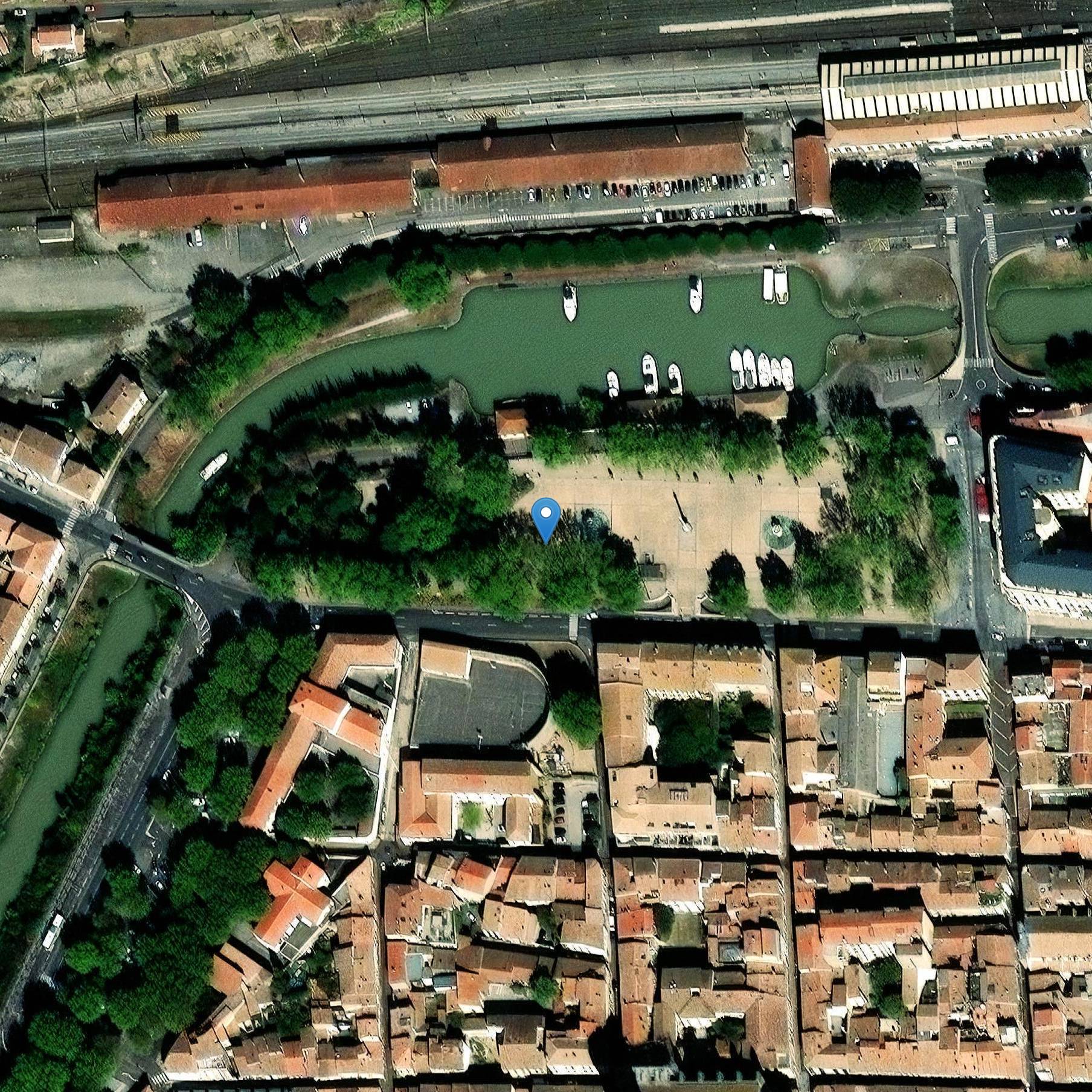 Photo de Cruz del Puente Rojo de Carcassonne