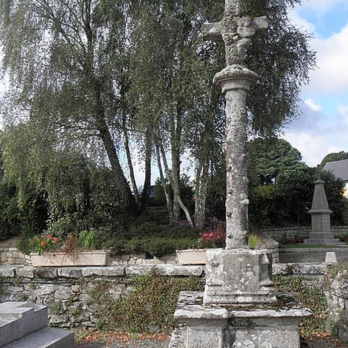 Photo de Croix du XVIe siècle de Grâces