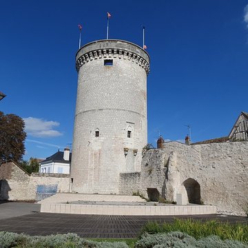 Tour des archives de Vernon