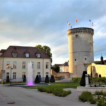 Tour des archives de Vernon