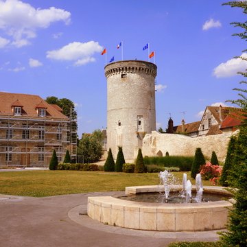 Tour des archives de Vernon