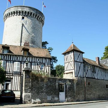 Tour des archives de Vernon