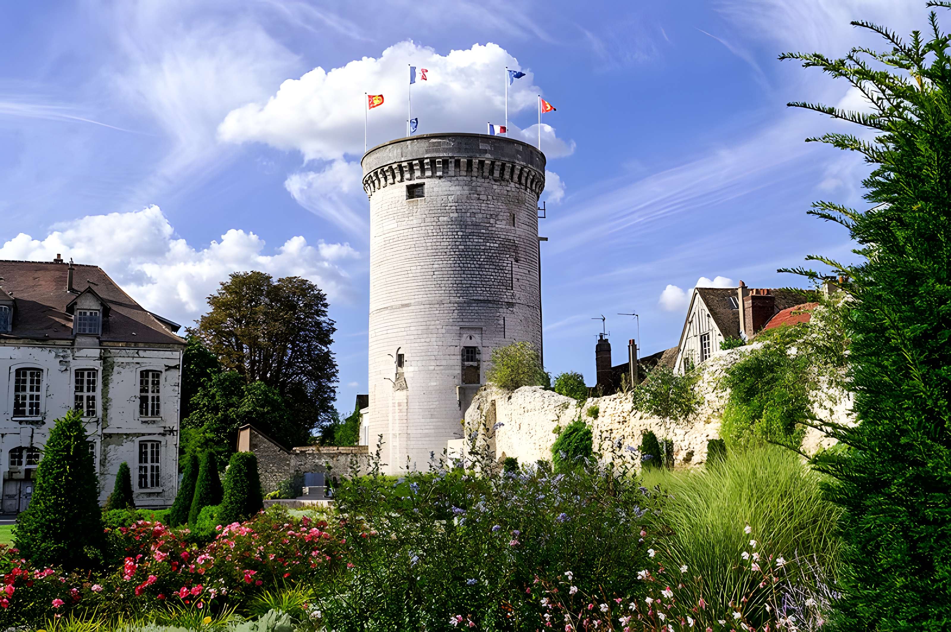 Tour des archives de Vernon