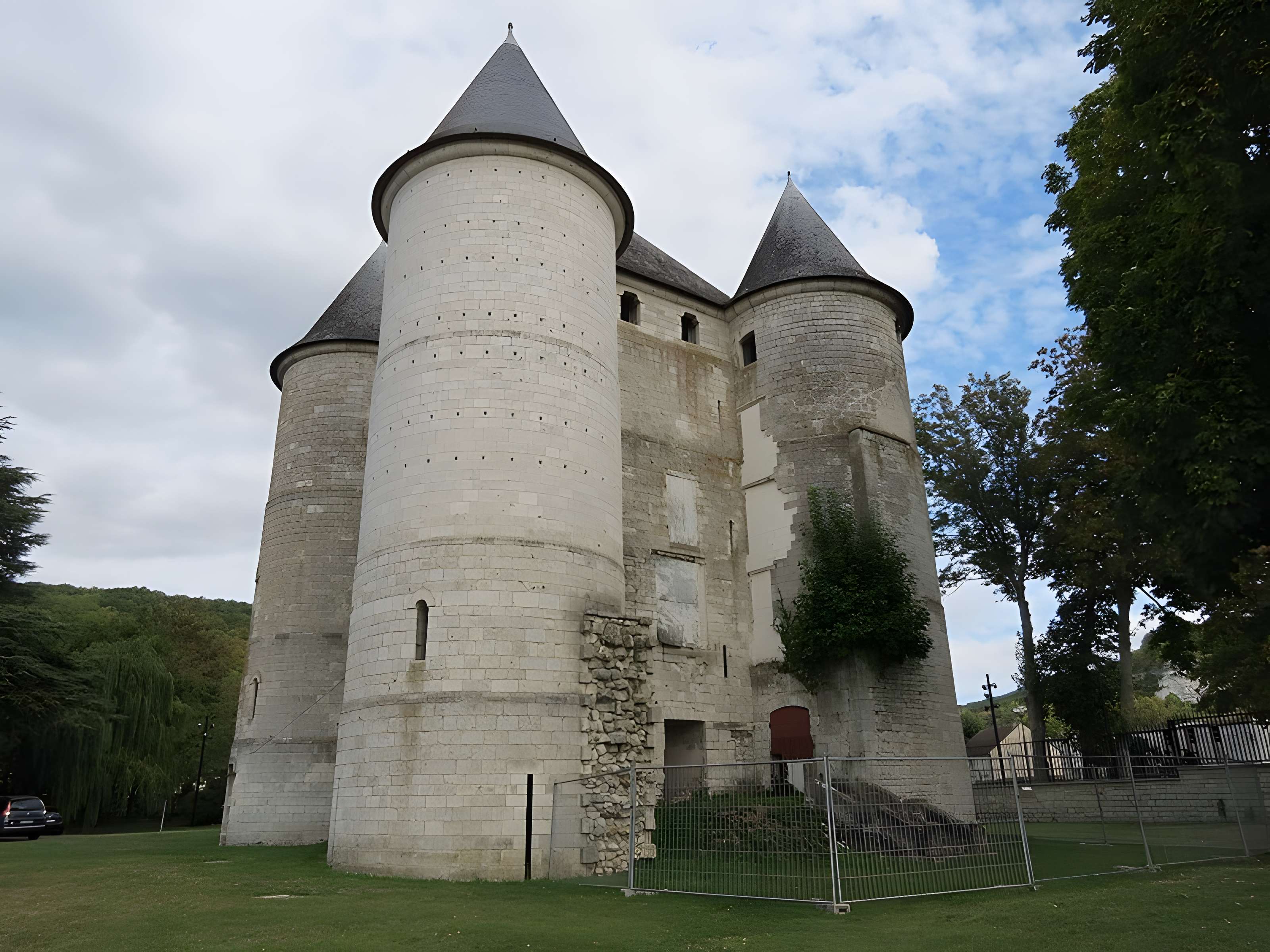Tour des archives de Vernon