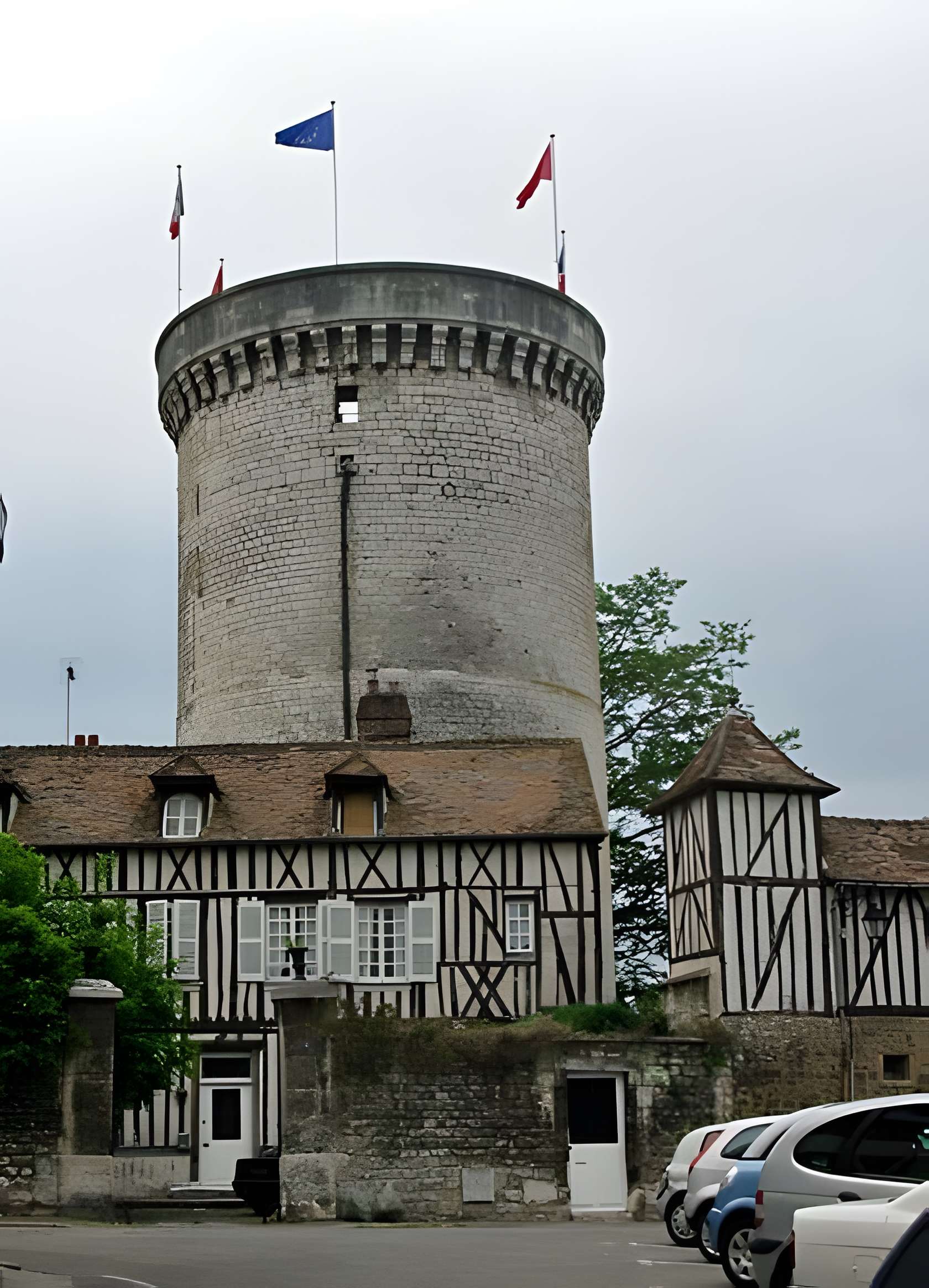 Tour des archives de Vernon 