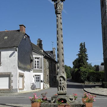 Croix du xviiie siècle de Plémet