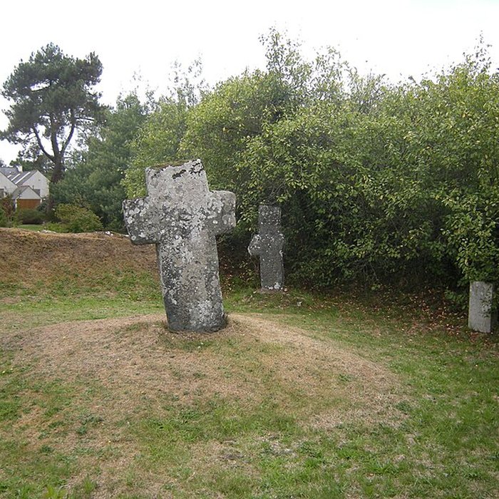Photo de Croix funéraire à inscription de Plourivo