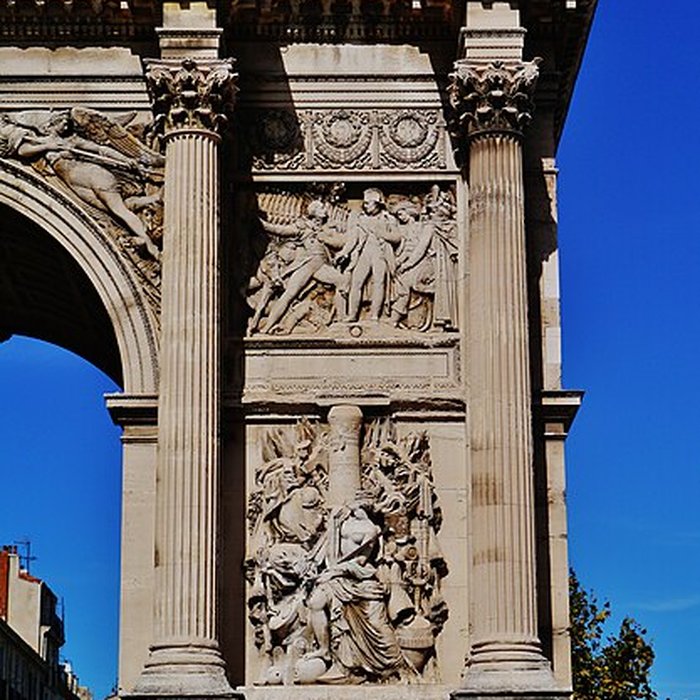Photo de Porte dAix : larc de triomphe