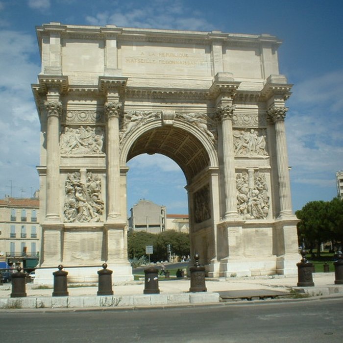 Photo de Porte dAix : larc de triomphe