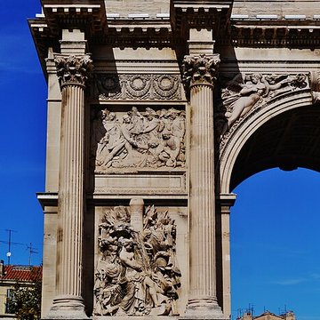Porte dAix : larc de triomphe