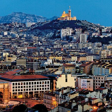 Porte dAix : larc de triomphe