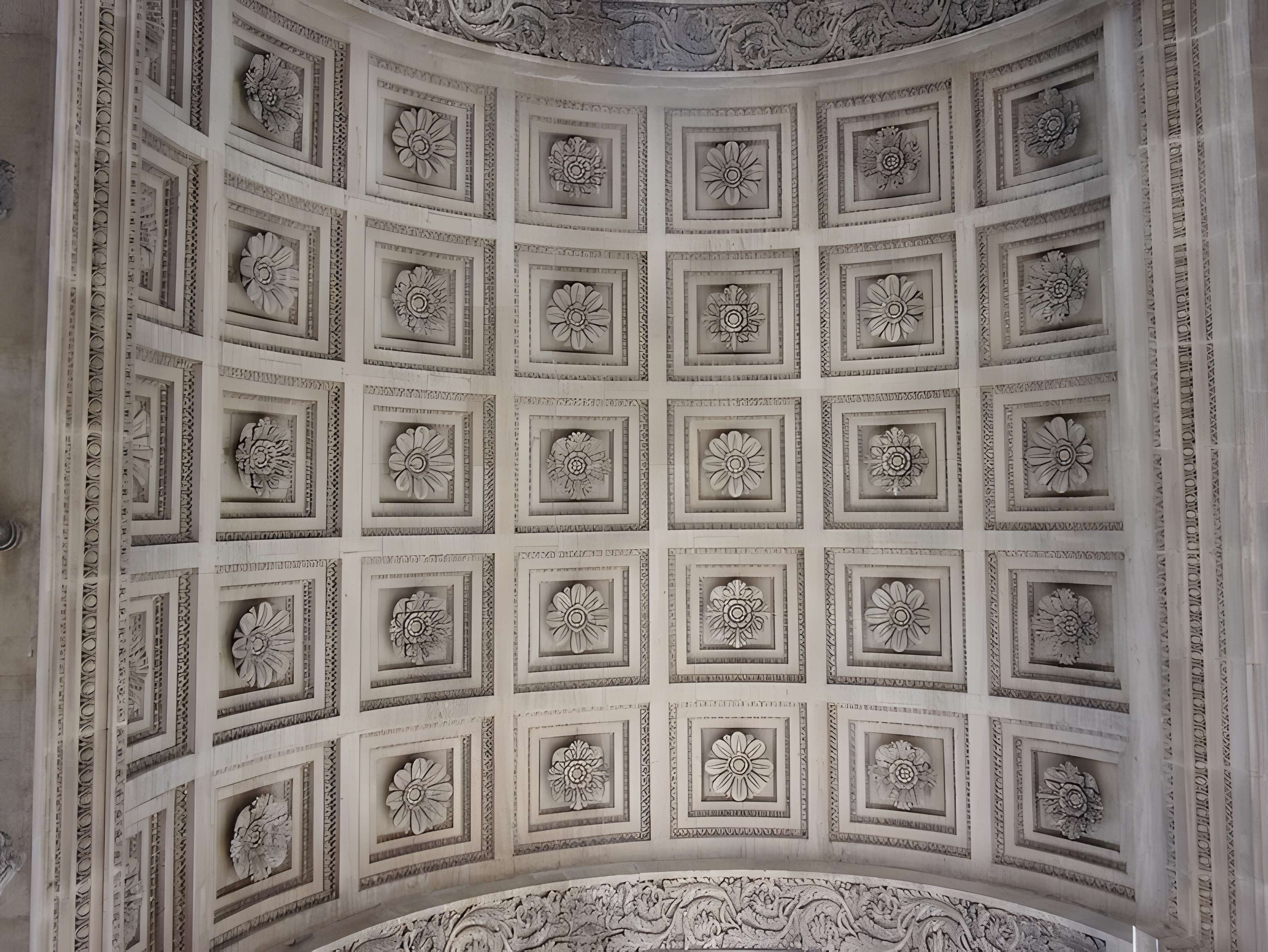 Porte d'Aix : l'arc de triomphe