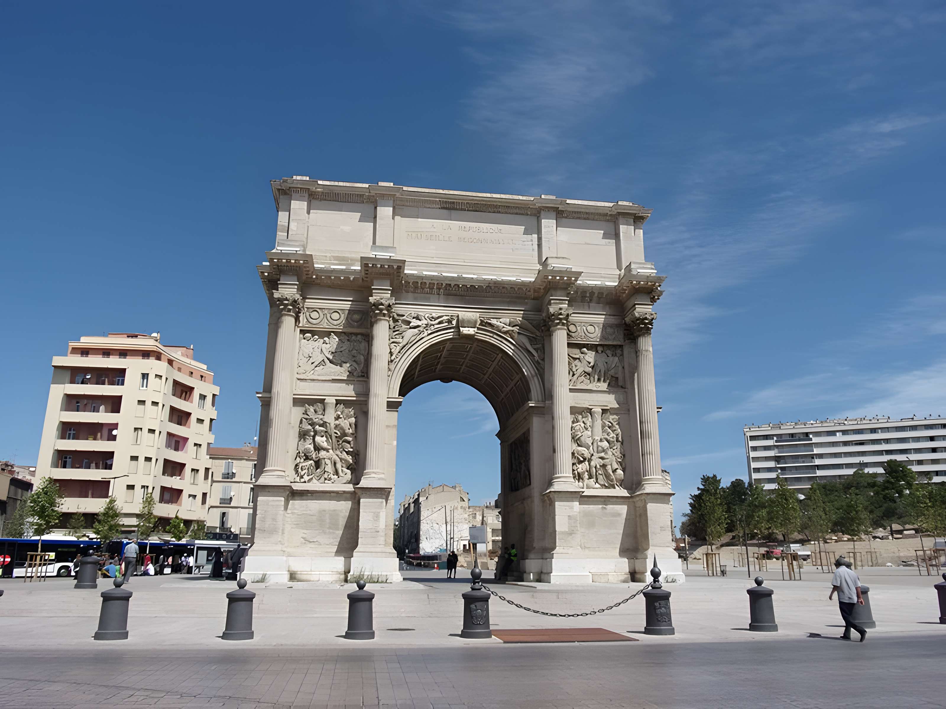 Porte d'Aix : l'arc de triomphe