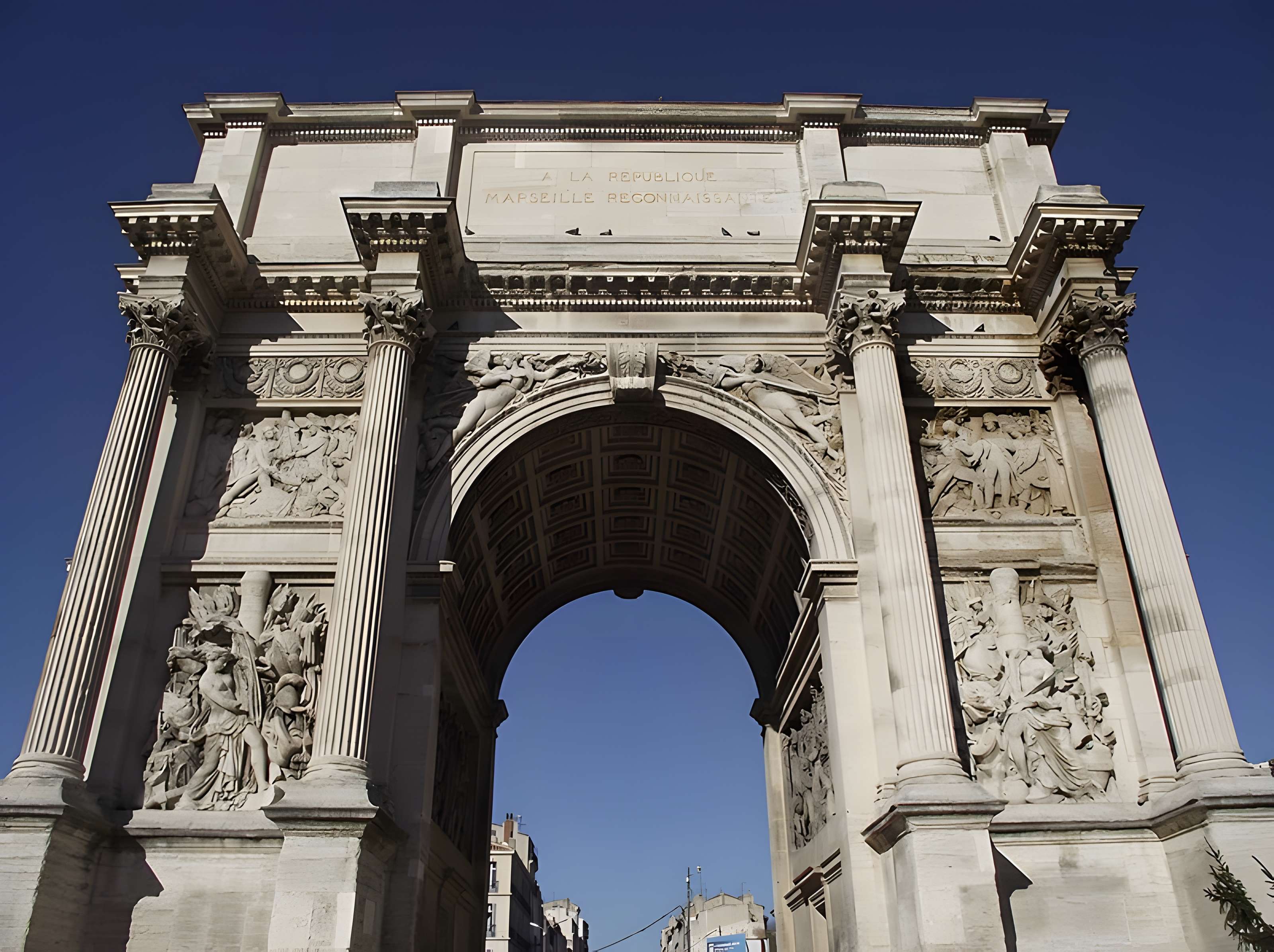 Porte d'Aix : l'arc de triomphe