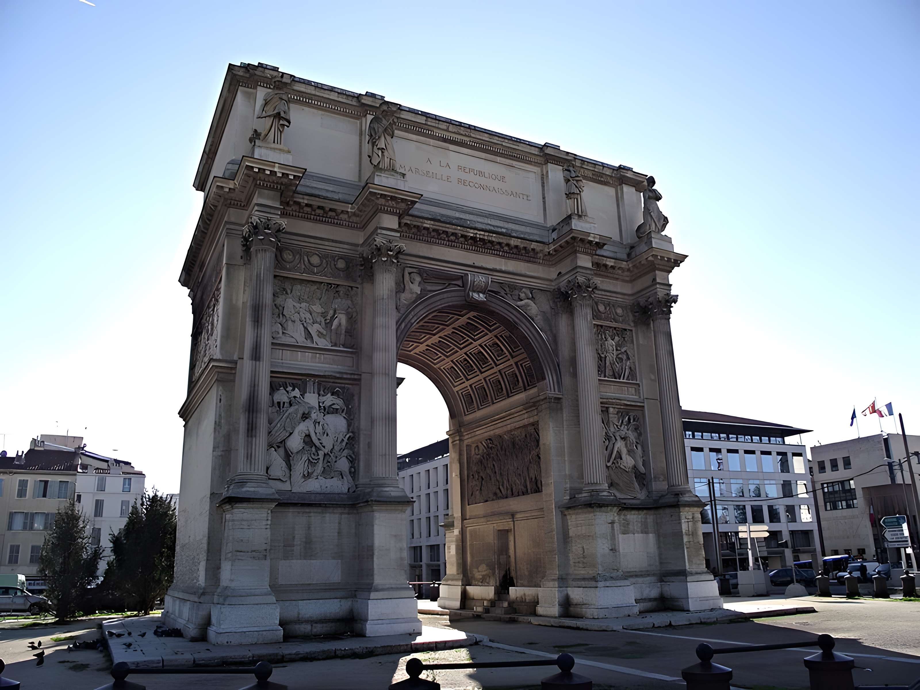 Porte d'Aix : l'arc de triomphe