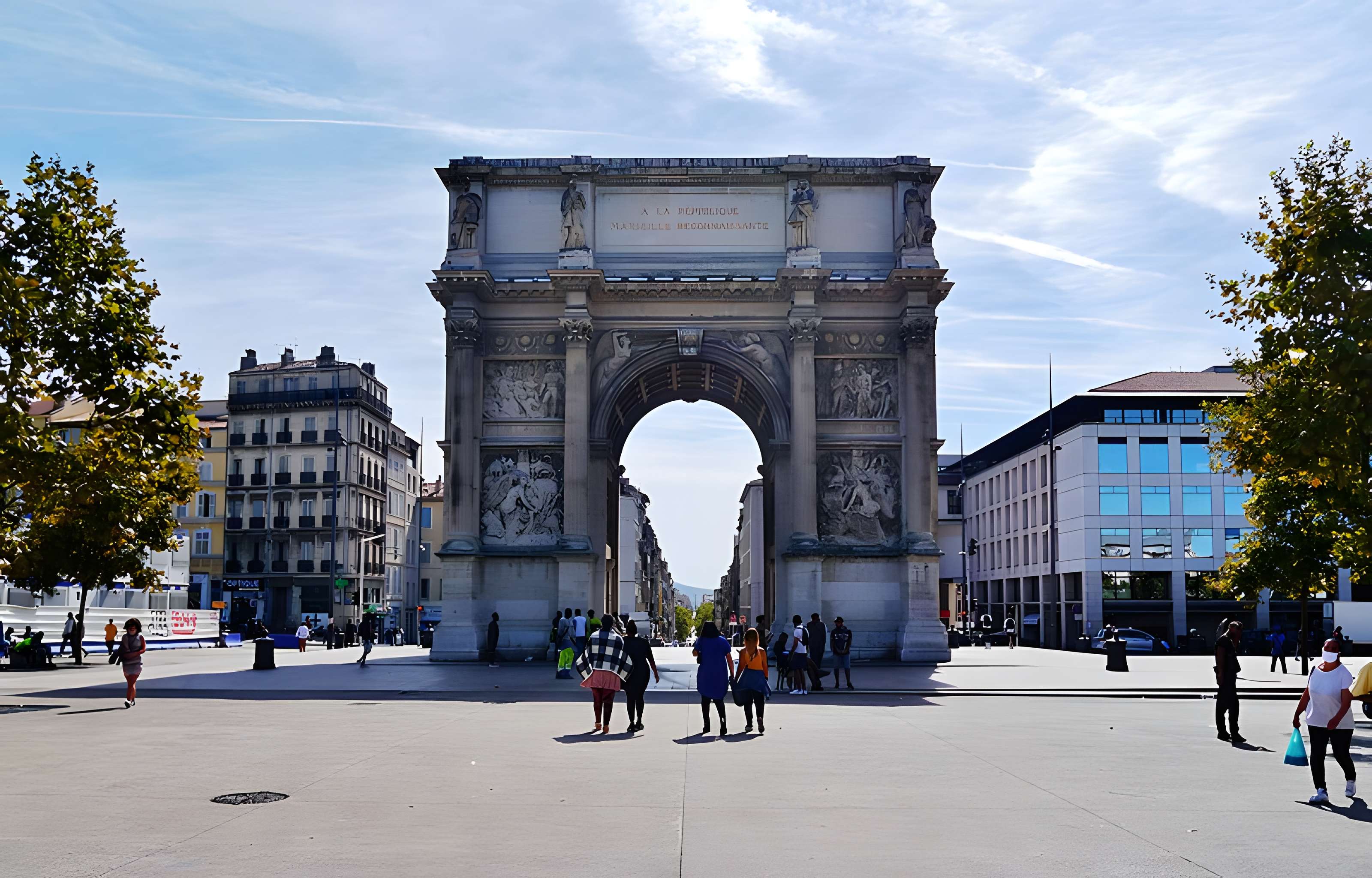 Porte d'Aix : l'arc de triomphe
