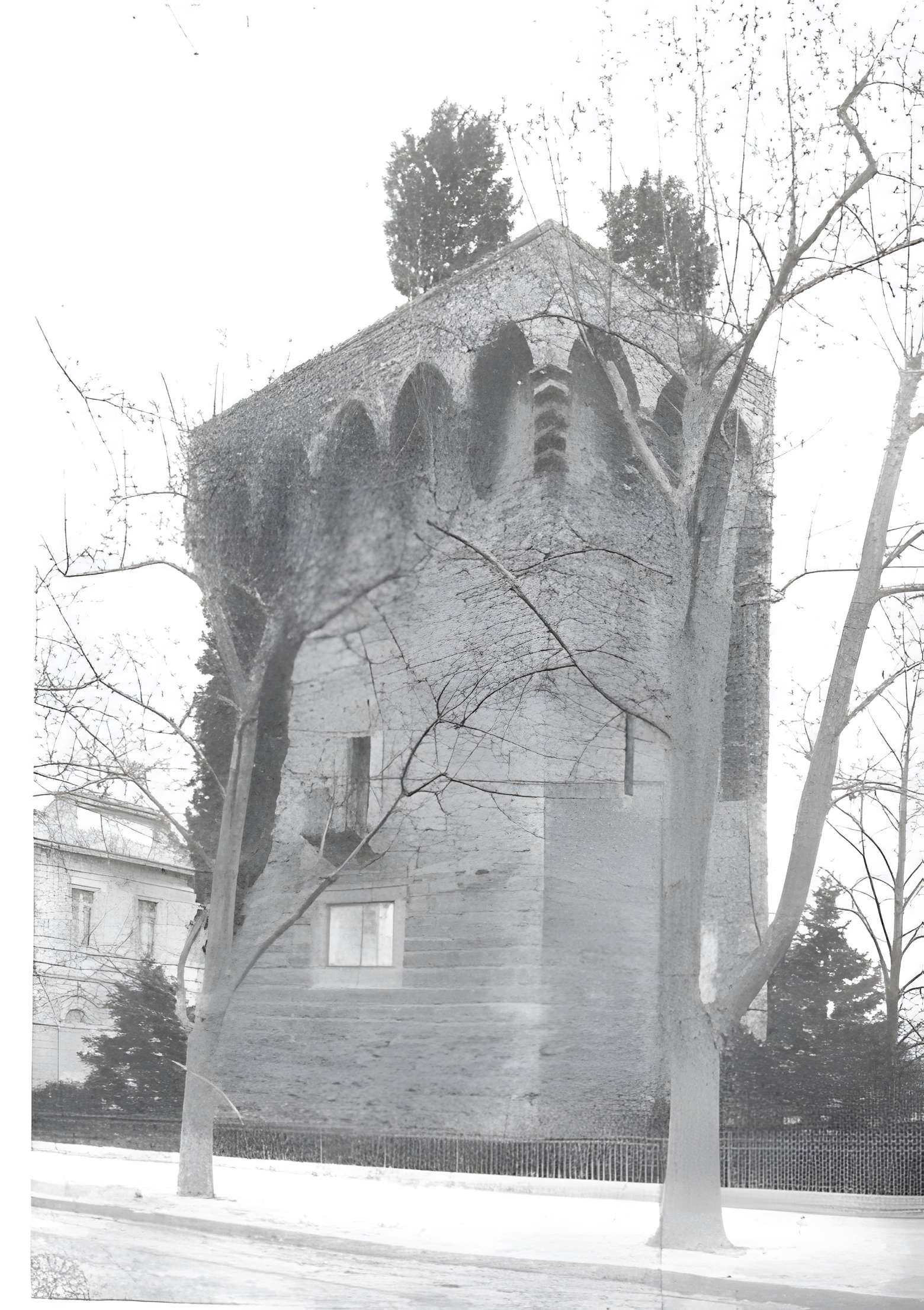 Tour des Pins de Montpellier