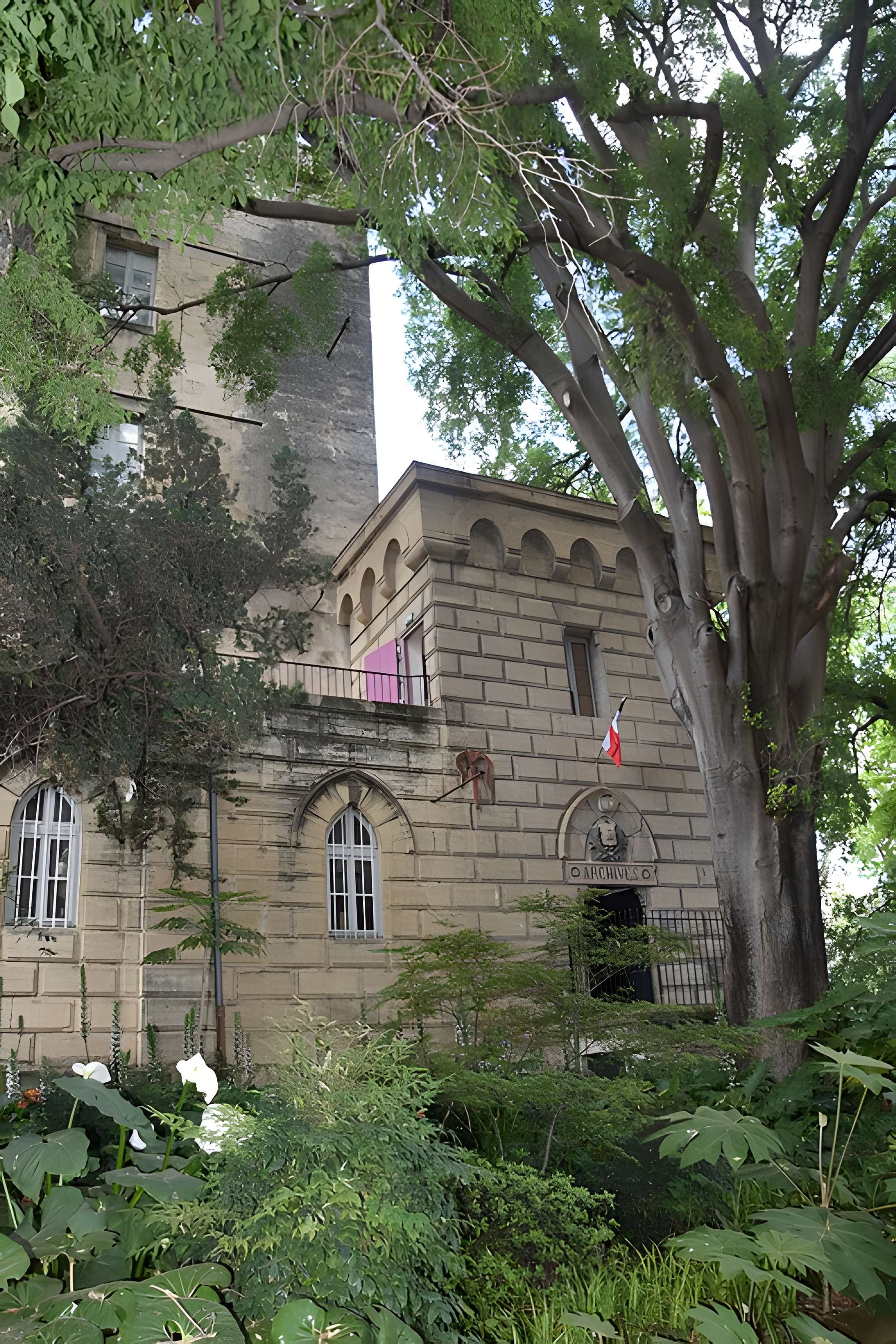 Tour des Pins de Montpellier