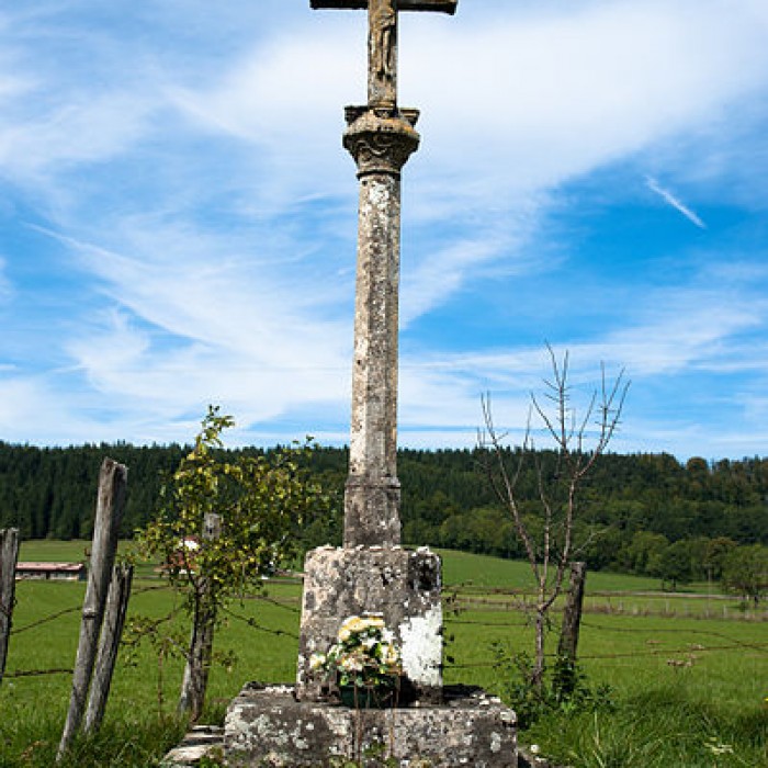 Photo de Croix Maury de Houtaud