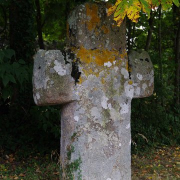 Croix monolithe de Pluduno