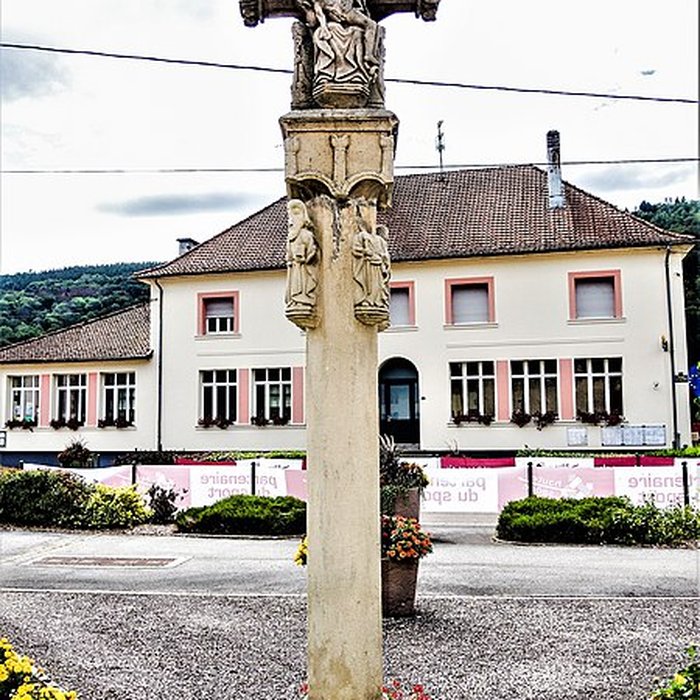 Photo de Croix monumentale de La Longine