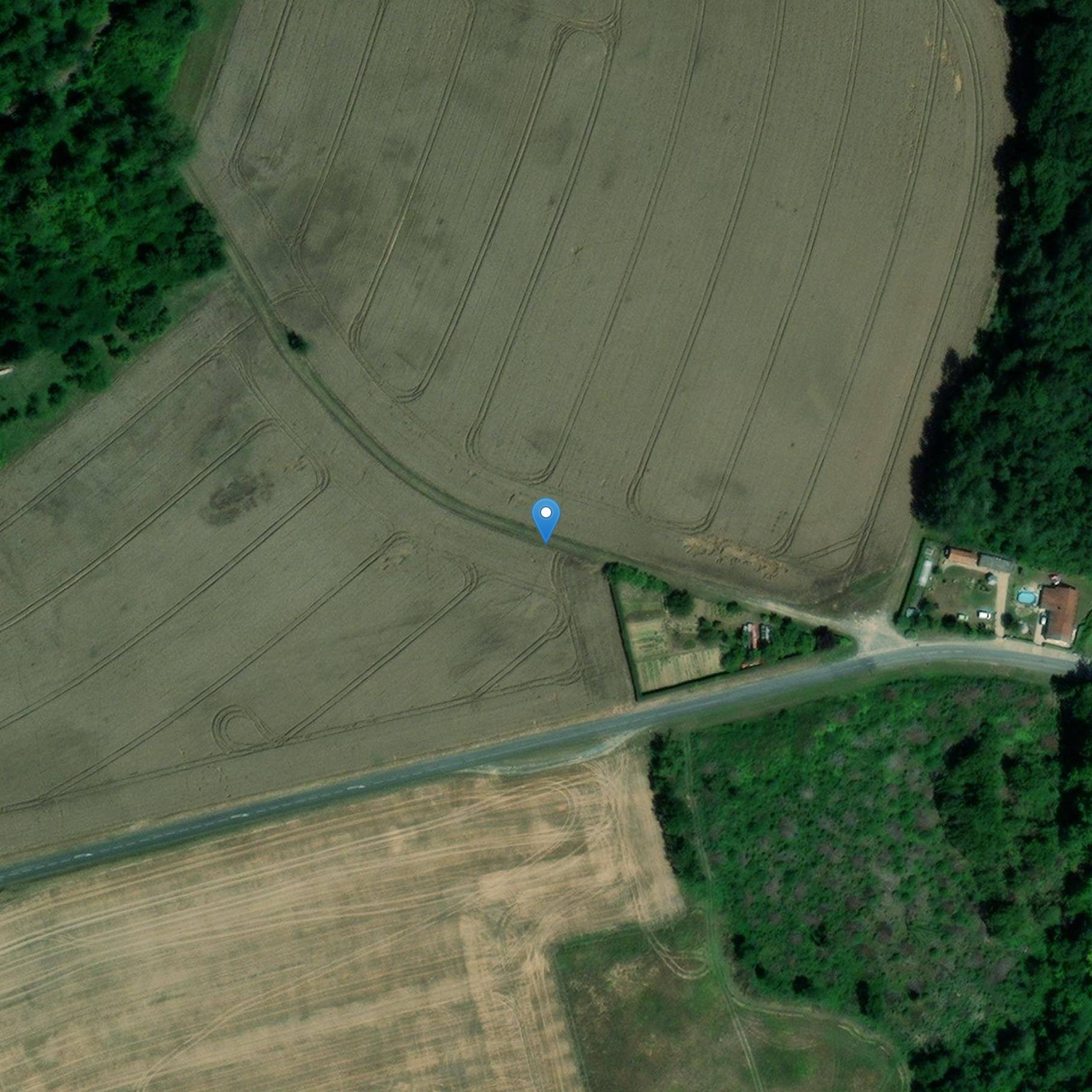 Photo de セプモンの記念碑的な十字