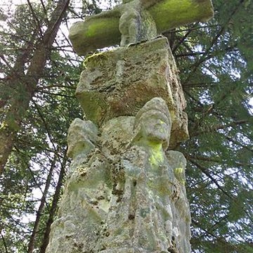 Croix monumentale du Mont-Dahin
