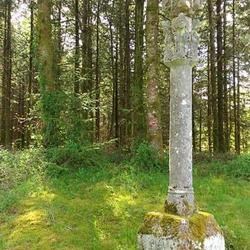 Croix monumentale du Mont-Dahin