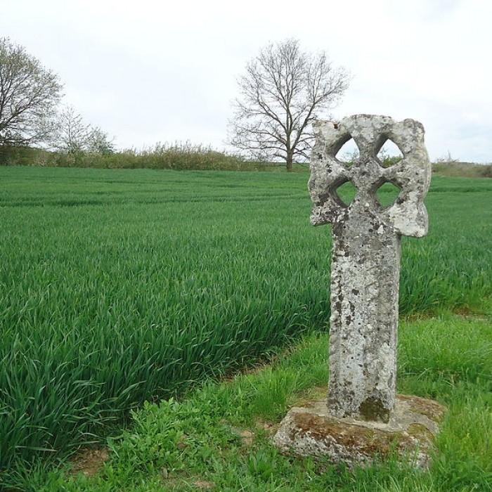 Photo de Croix percée de Neaufles-Saint-Martin