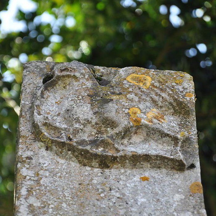 Photo de Croix Saint-Roch de Pesmes