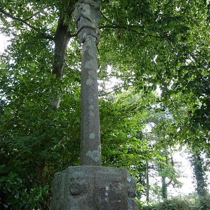 Photo de Croix Saint-Yves de Boqueho