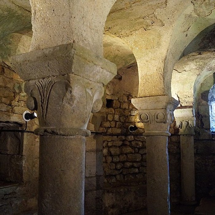 Photo de Crypte de lÉglise Saint-Romain de Curzon