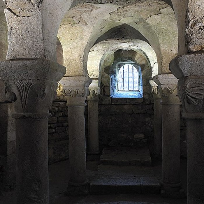 Photo de Crypte de lÉglise Saint-Romain de Curzon