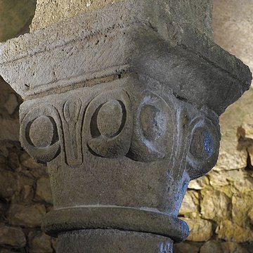 Crypte de lÉglise Saint-Romain de Curzon