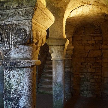 Crypte de lÉglise Saint-Romain de Curzon