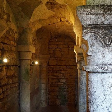 Crypte de lÉglise Saint-Romain de Curzon