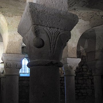 Crypte de lÉglise Saint-Romain de Curzon